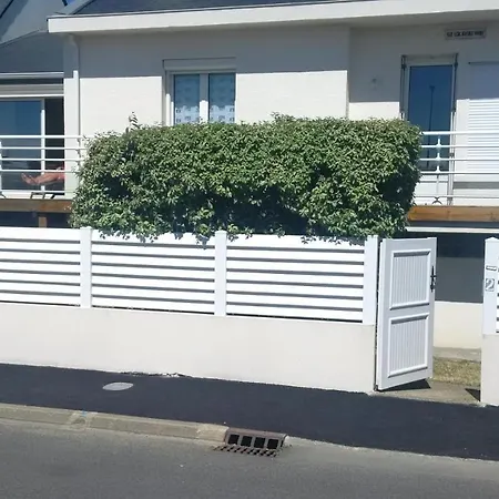 53 M2 En Rdc Maison, Jardin, à 50 M Appartement *