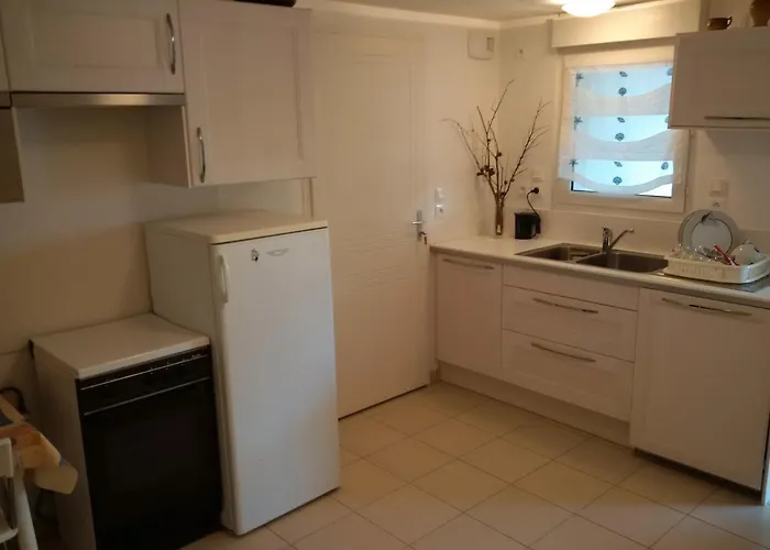 53 M2 En Rdc Maison, Jardin, A 50 M